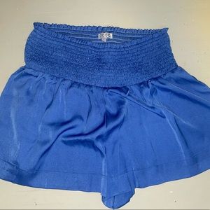 TCEC shorts size M NWOT